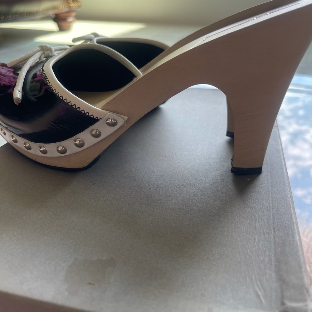 Used Prada Patton leather heals great condition size 10 black/white tanw… - Picture 5 of 9